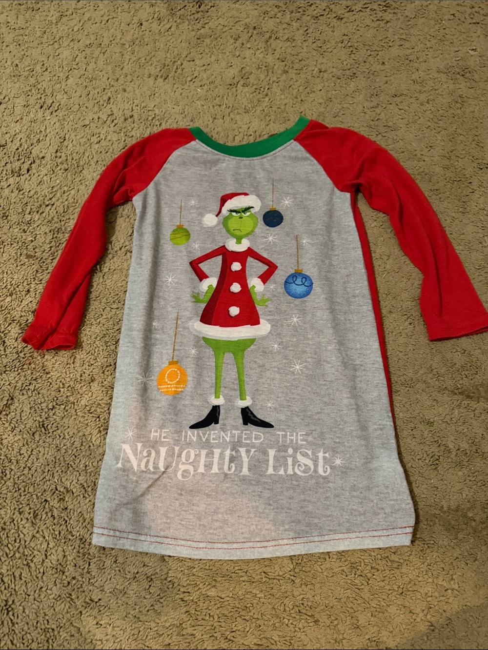 Size 6 grinch nightgown